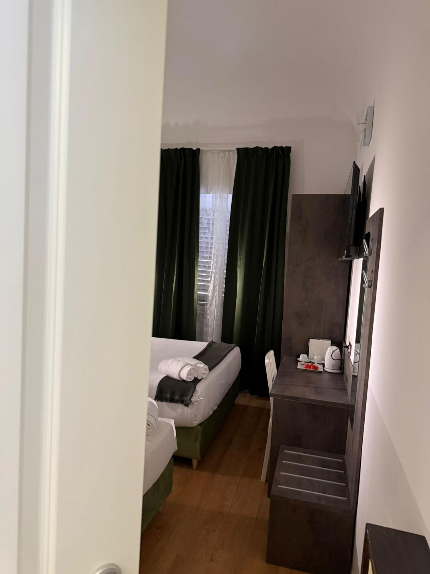 Conte Guesthouse Rome Exterior photo