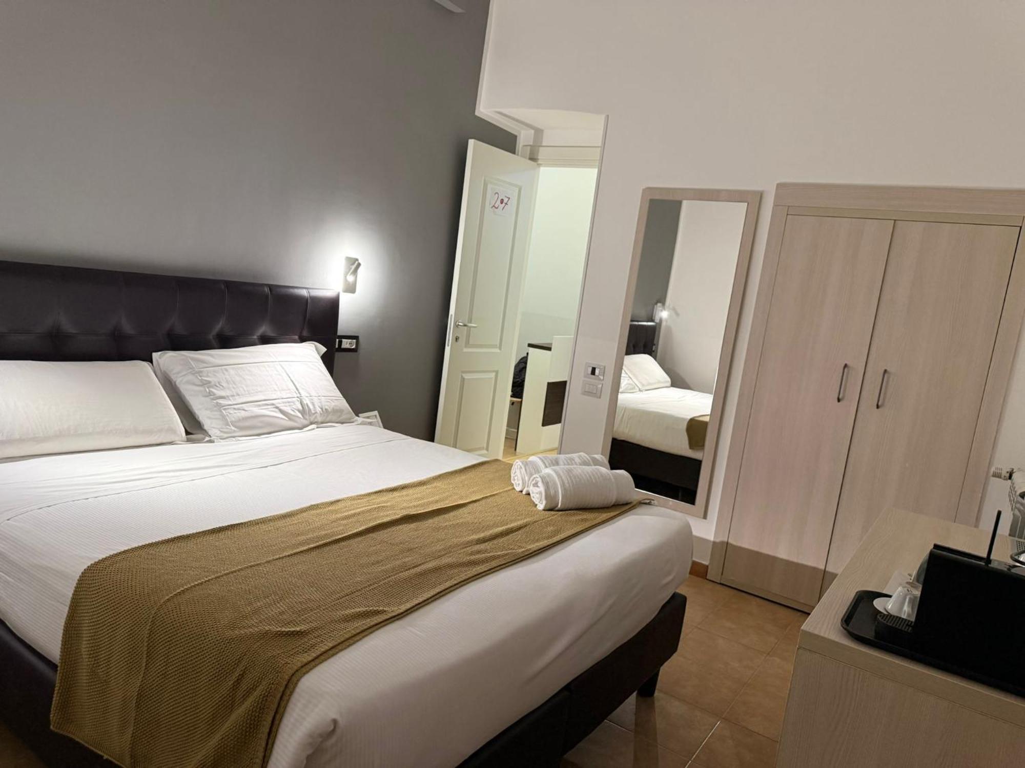 Conte Guesthouse Rome Exterior photo